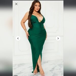 Elegant Green Evening Gown